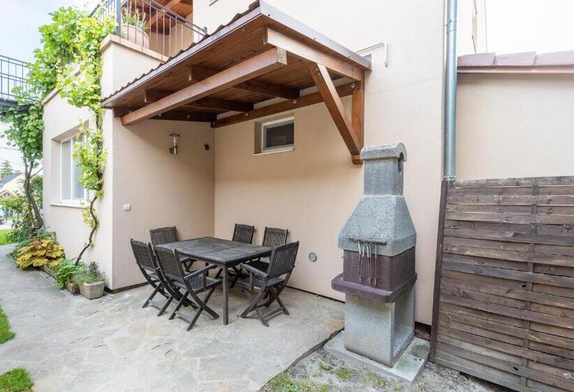 膳宿费 Adél Vendégház