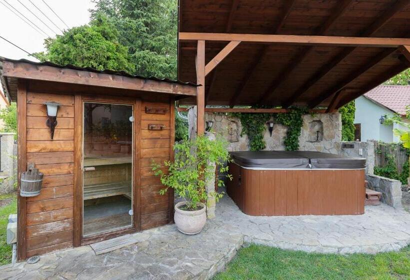 膳宿费 Adél Vendégház