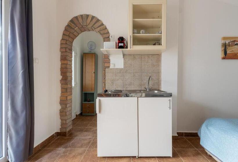 膳宿费 Adél Vendégház