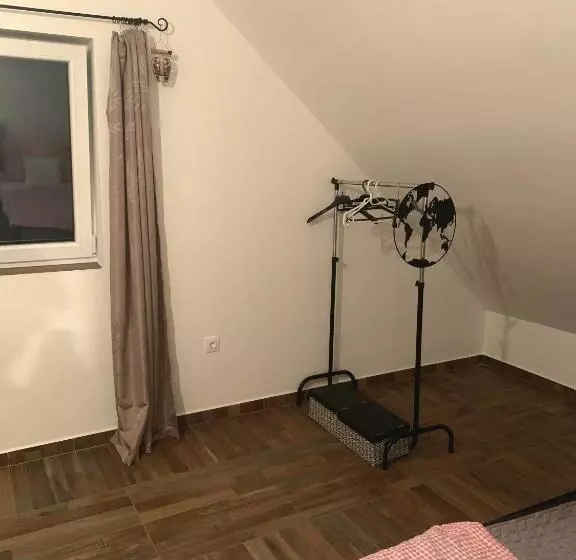 ペンション Ari Villa Révfülöp