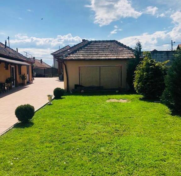 پانسیون Casa Alexia