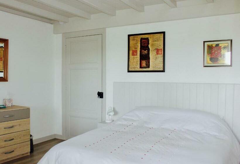 膳宿费 Castel Rouge