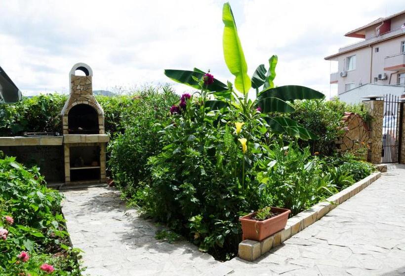 بنسيون Guest House Mikra