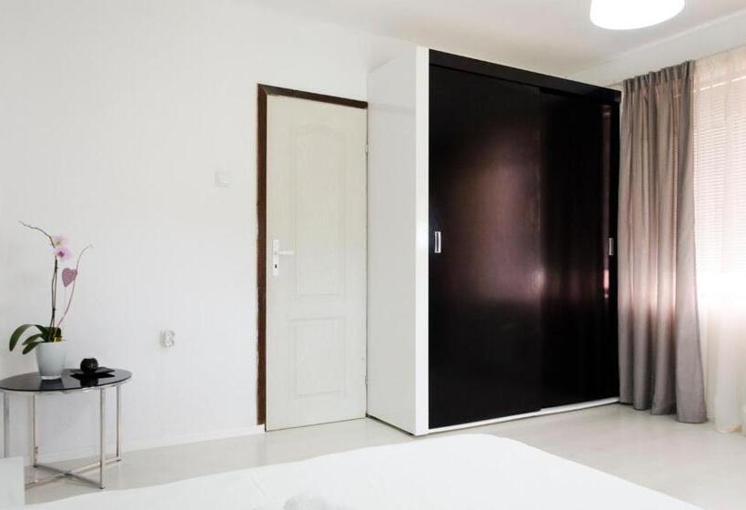 بنسيون Guest House Mikra