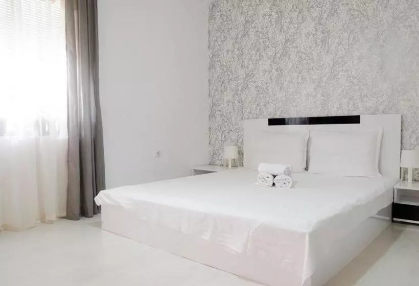 ペンション Guest House Mikra