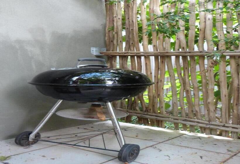 פנסיון Hannah S Haven