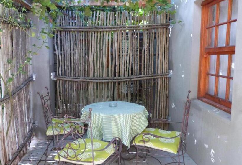 פנסיון Hannah S Haven