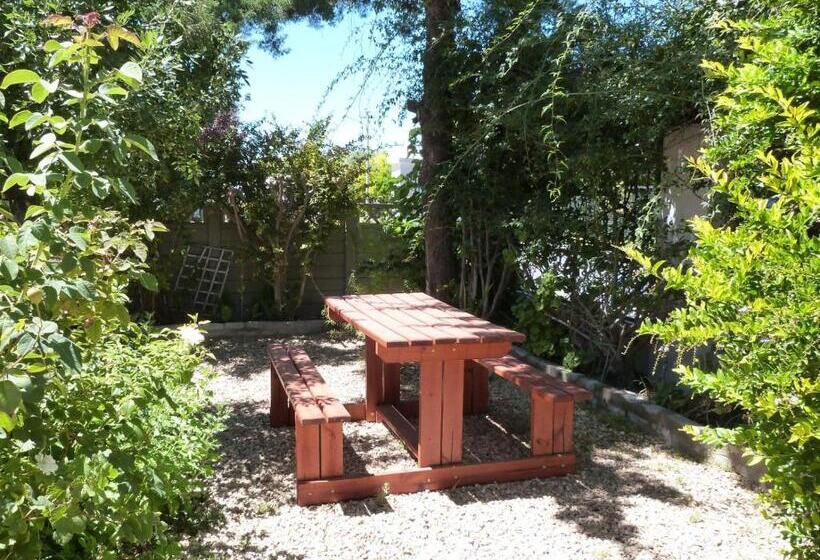 פנסיון Hannah S Haven