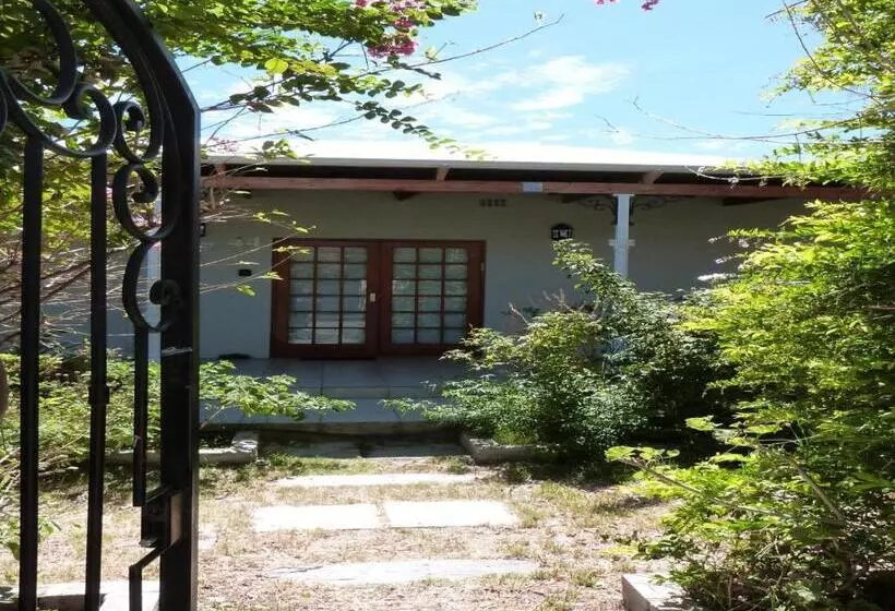 Majatalo Hannah S Haven