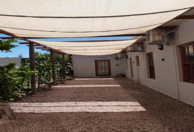 פנסיון Hannah S Haven