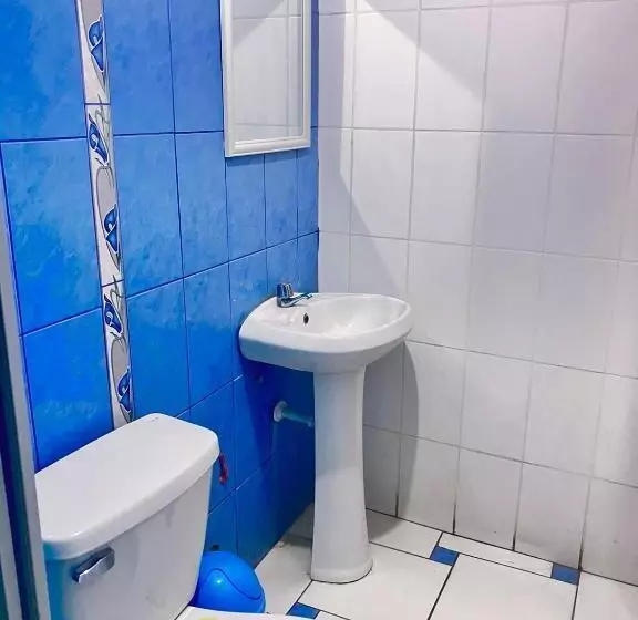 پانسیون Hostal El Rancho