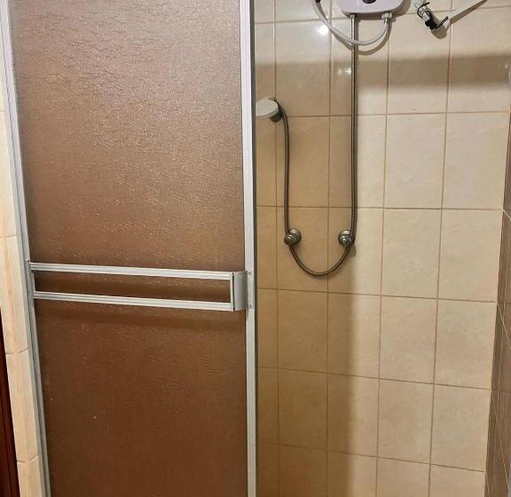 پانسیون Hostal El Rancho