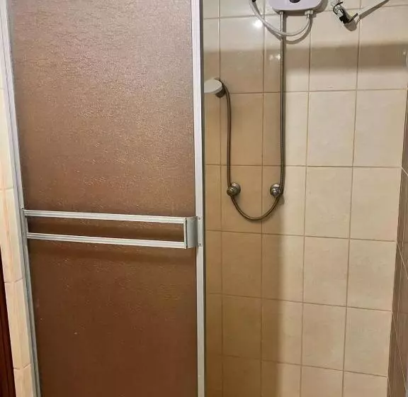 پانسیون Hostal El Rancho