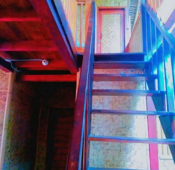 ペンション Lima Bintang