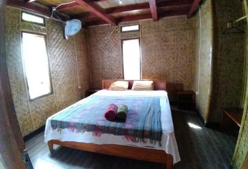 ペンション Lima Bintang