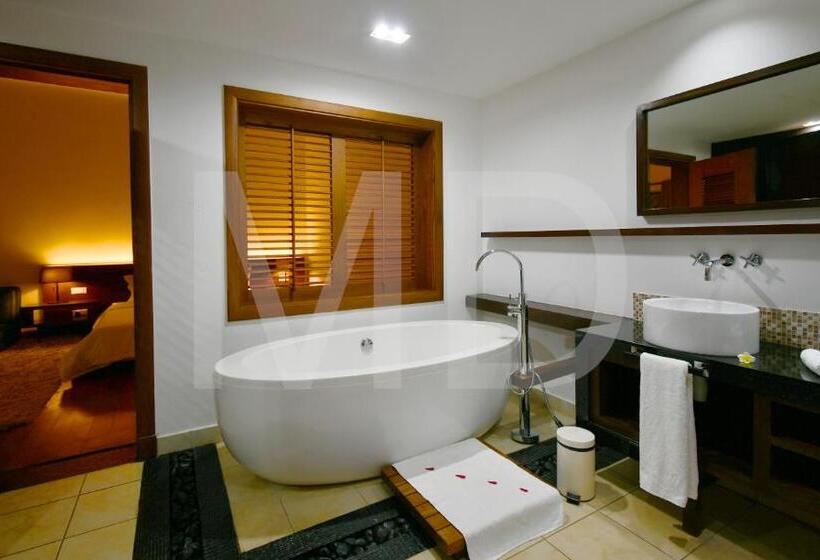 Villa Corallia, Tropical Villa