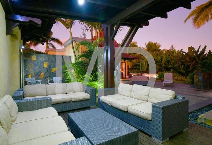 Villa Corallia, Tropical Villa