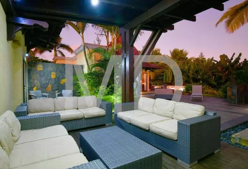 Villa Corallia, Tropical Villa