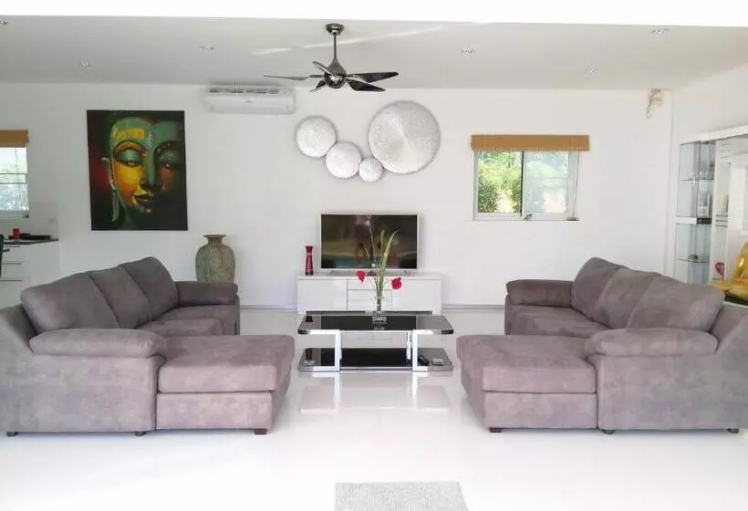 Villa Privée Avec Piscine à Khao Lak