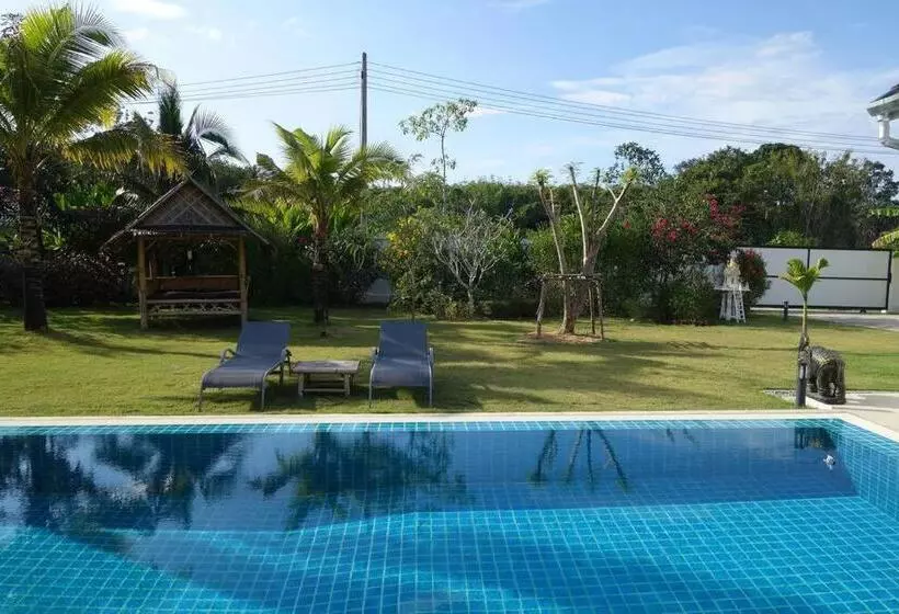 Villa Privée Avec Piscine à Khao Lak