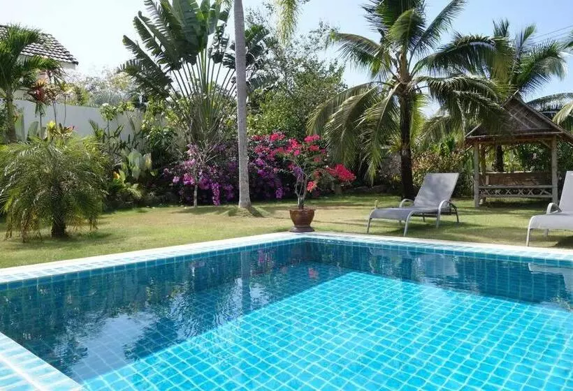 Villa Privée Avec Piscine à Khao Lak