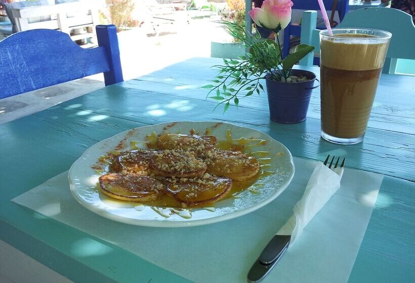 호텔 Avra Budget Beach Rooms