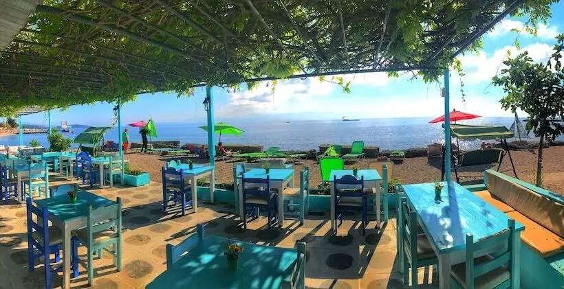 Отель Avra Budget Beach Rooms