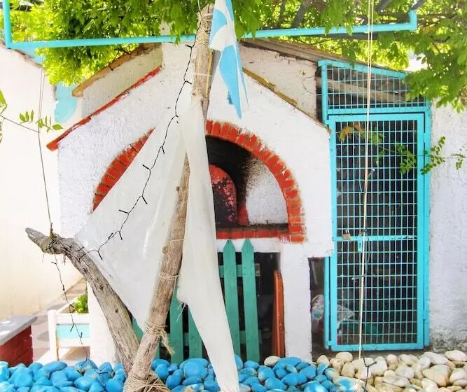 Отель Avra Budget Beach Rooms