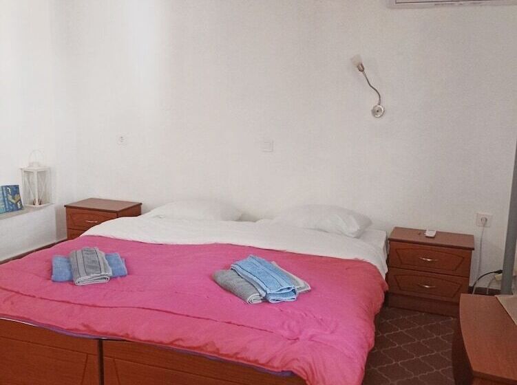 호텔 Avra Budget Beach Rooms