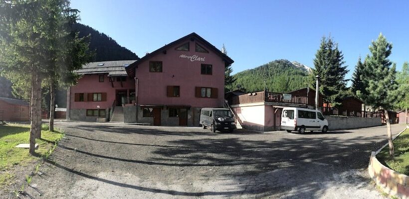 בית מלון כפרי Clari