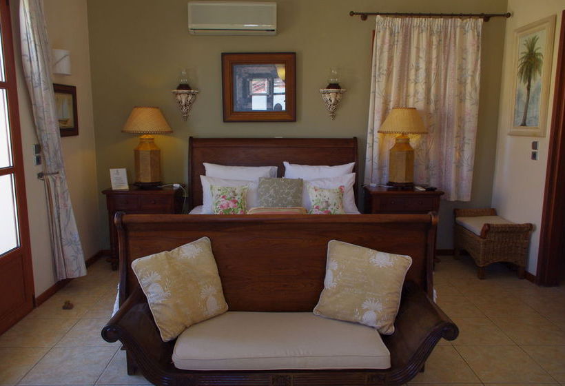 בית מלון כפרי Faros Suites