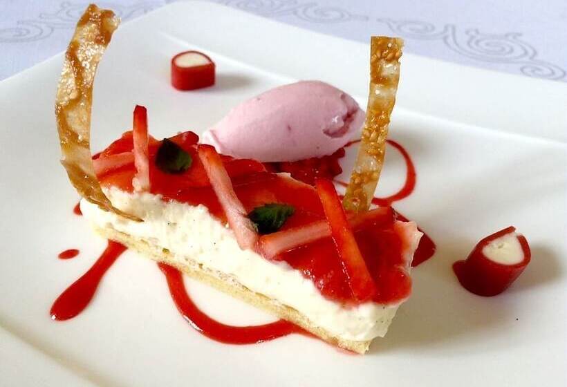 Отель Hôtel De Bastard