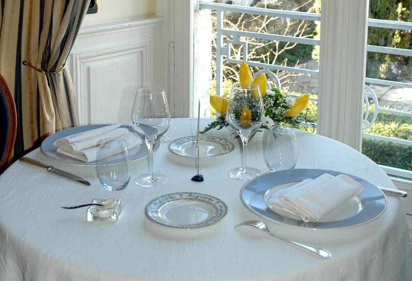 Отель Hôtel De Bastard