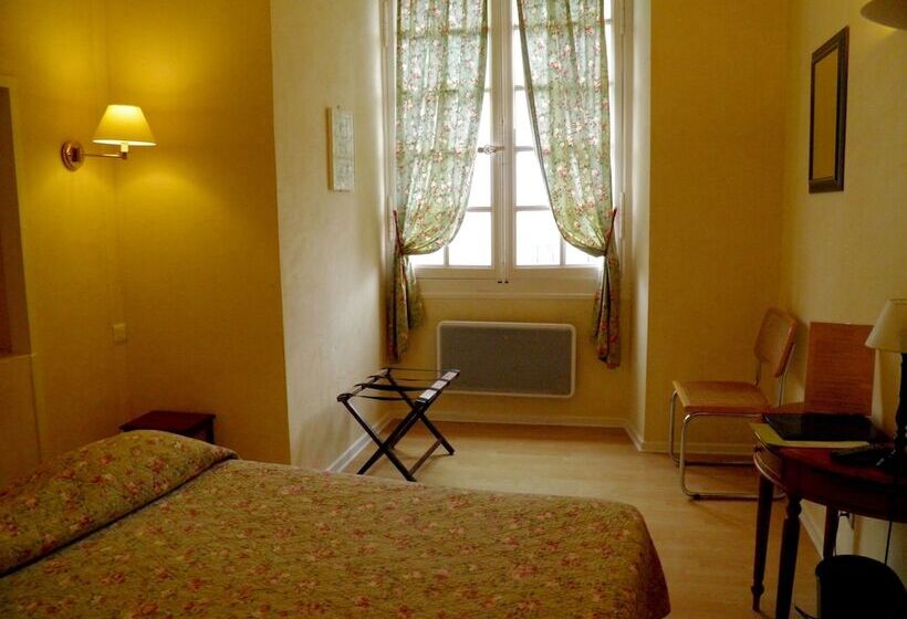 Отель Hôtel De Bastard