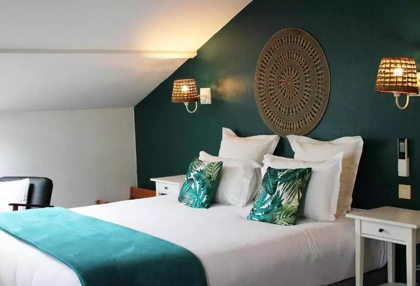 ホテル Hôtel Les Vieilles Tours Rocamadour