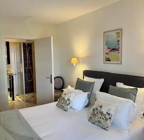 ホテル Hôtel Les Vieilles Tours Rocamadour