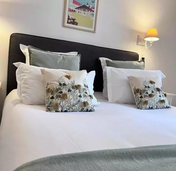 ホテル Hôtel Les Vieilles Tours Rocamadour