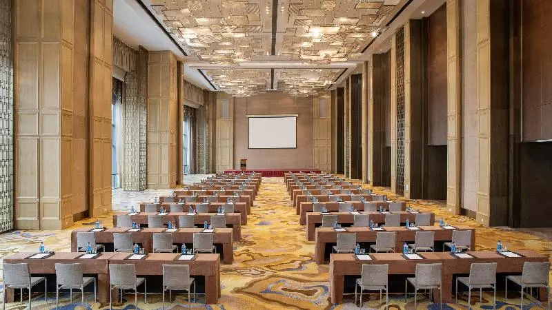 Отель Intercontinental Wuhan By Ihg