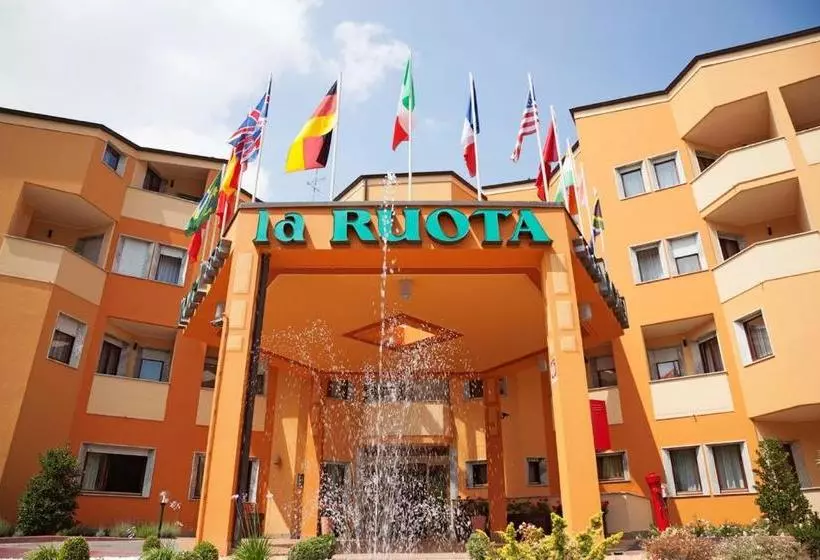 Отель La Ruota