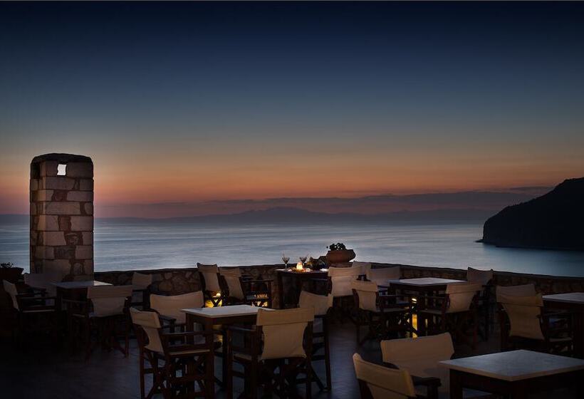 בית מלון כפרי Limeni Village