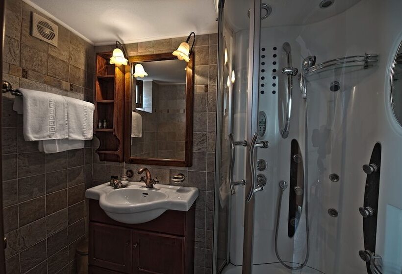 בית מלון כפרי Limeni Village