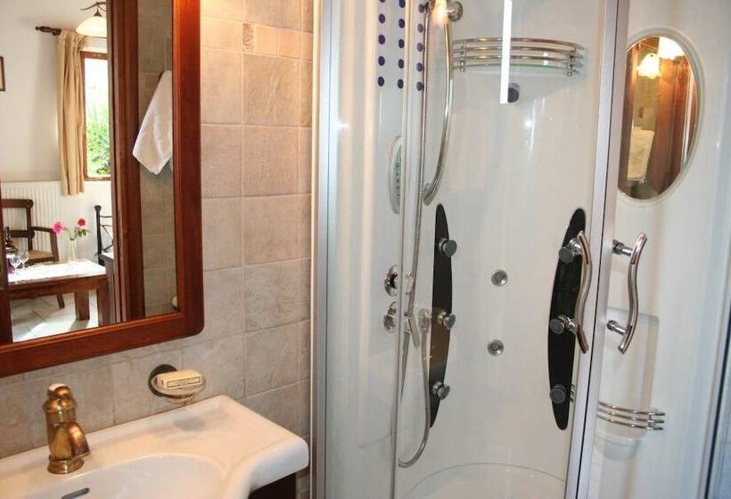 בית מלון כפרי Limeni Village