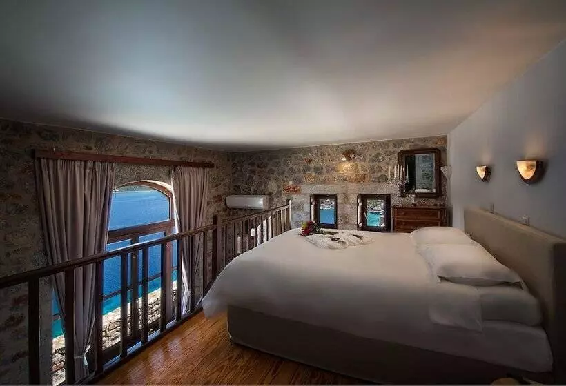 فندق Limeni Village