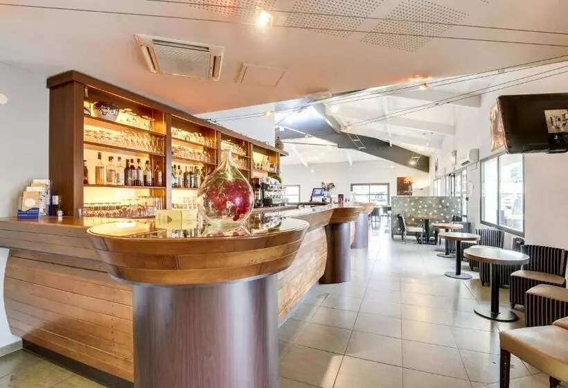 Hotelli Relais Akena La Brede