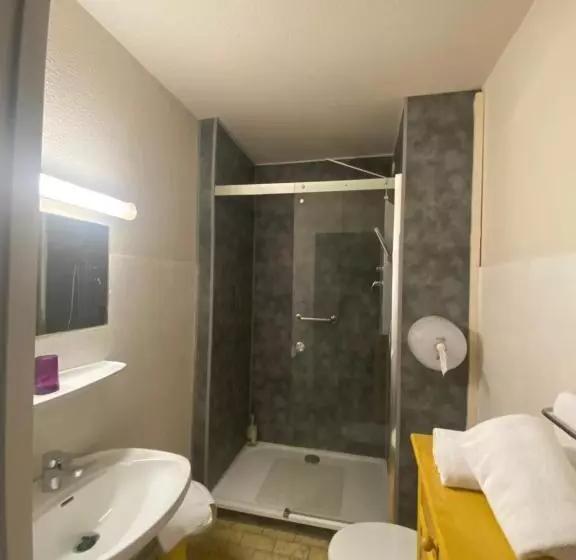 Отель Restaurant De La Paix