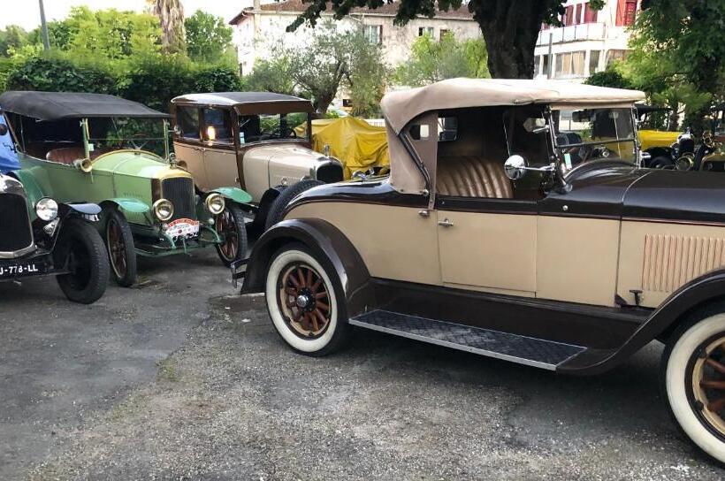 ホテル Restaurant De La Paix