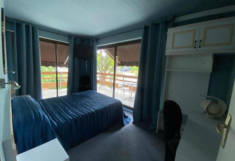 ホテル Restaurant De La Paix