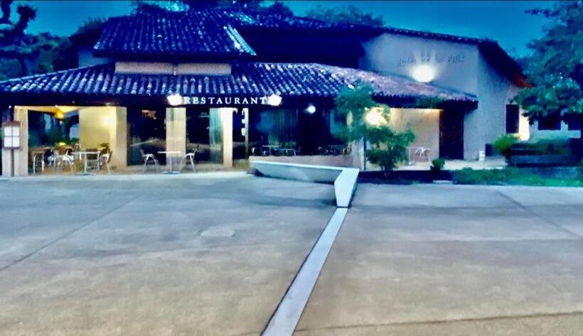 ホテル Restaurant De La Paix