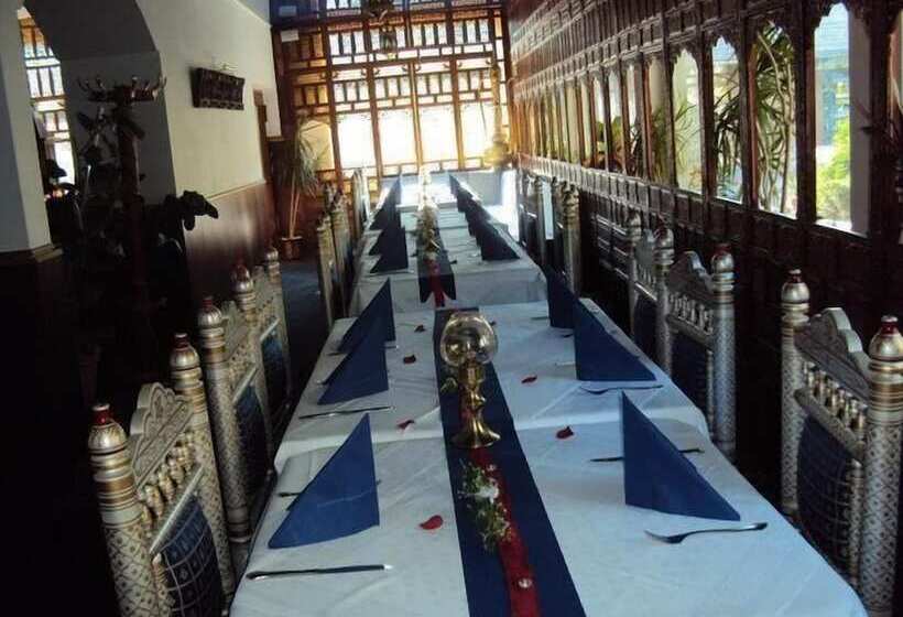 酒店 Starkenburger Hof