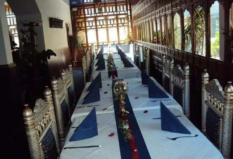 Отель Starkenburger Hof